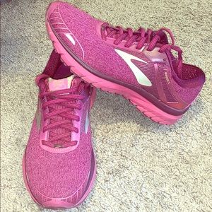 Brooks Women’s DNA running shoes